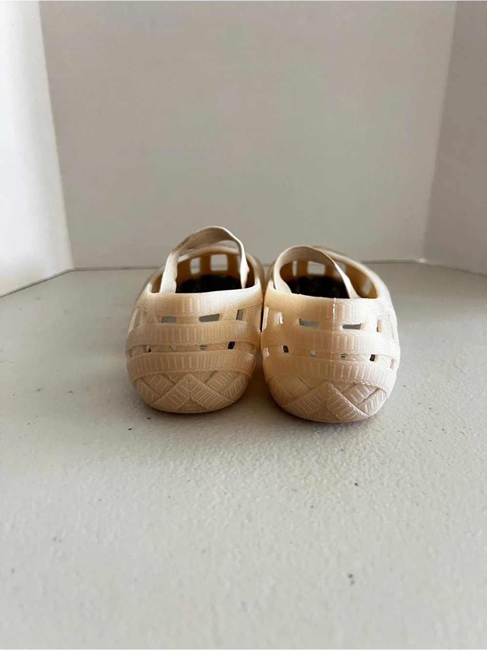 Mini Melissa + Jason Wu girl's shoes sz 9 kids woven design elastic strap cream